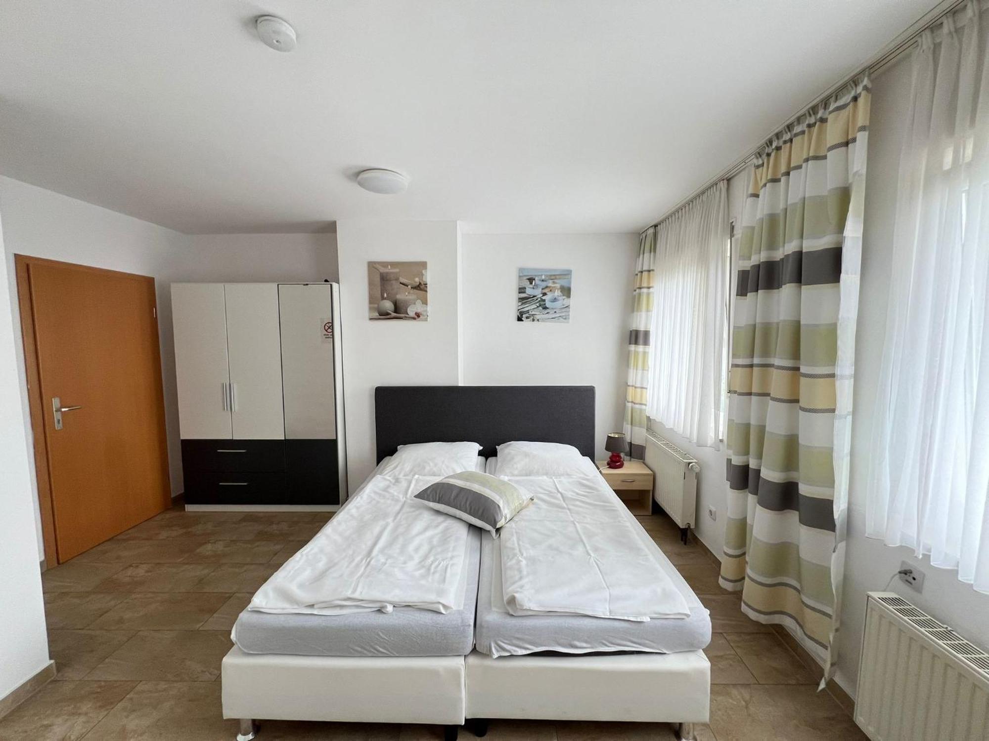 Hotel Restaurant Neffelthal Kerpen  Værelse billede